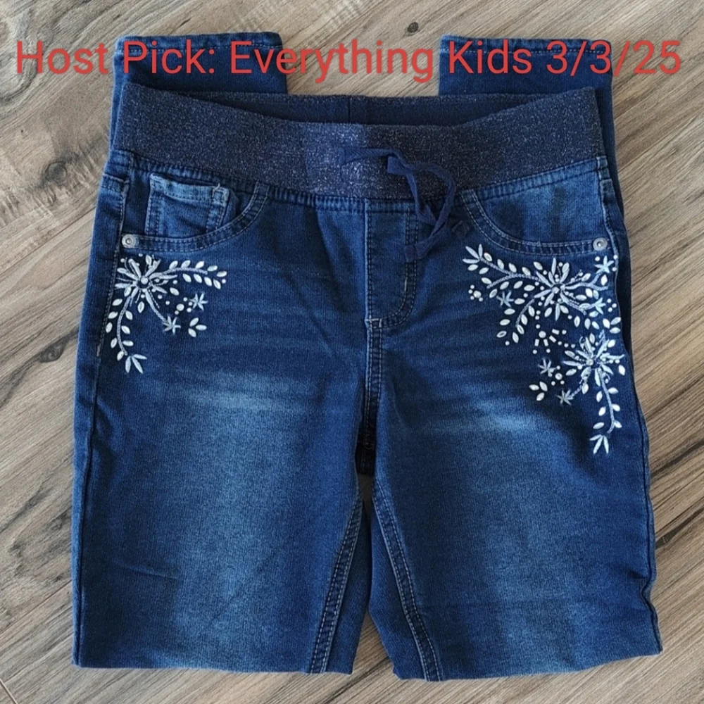 EUC Bejeweled jean looking pull-on pants